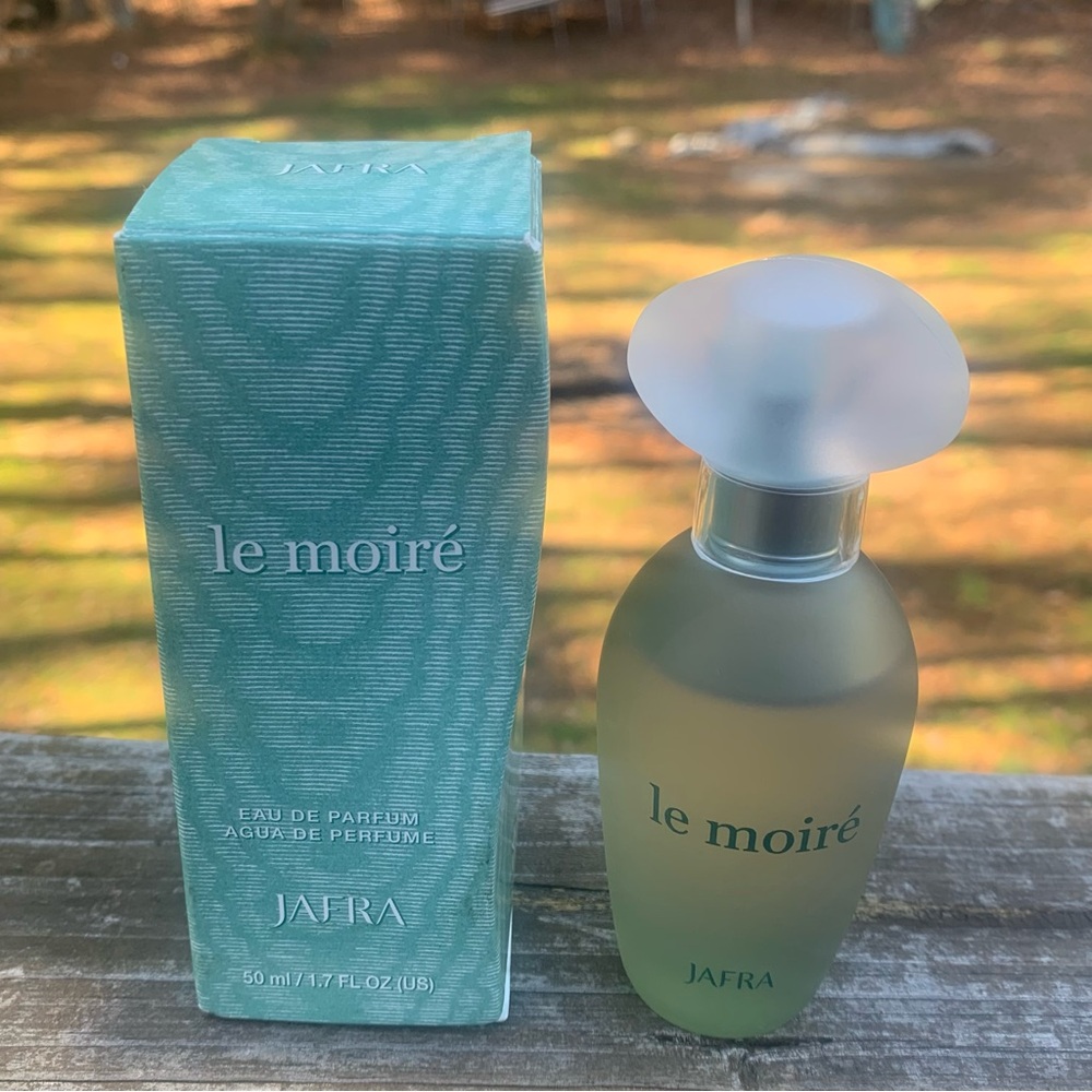 JAFRA Eau de Parfum 50ml Frosted Bottle